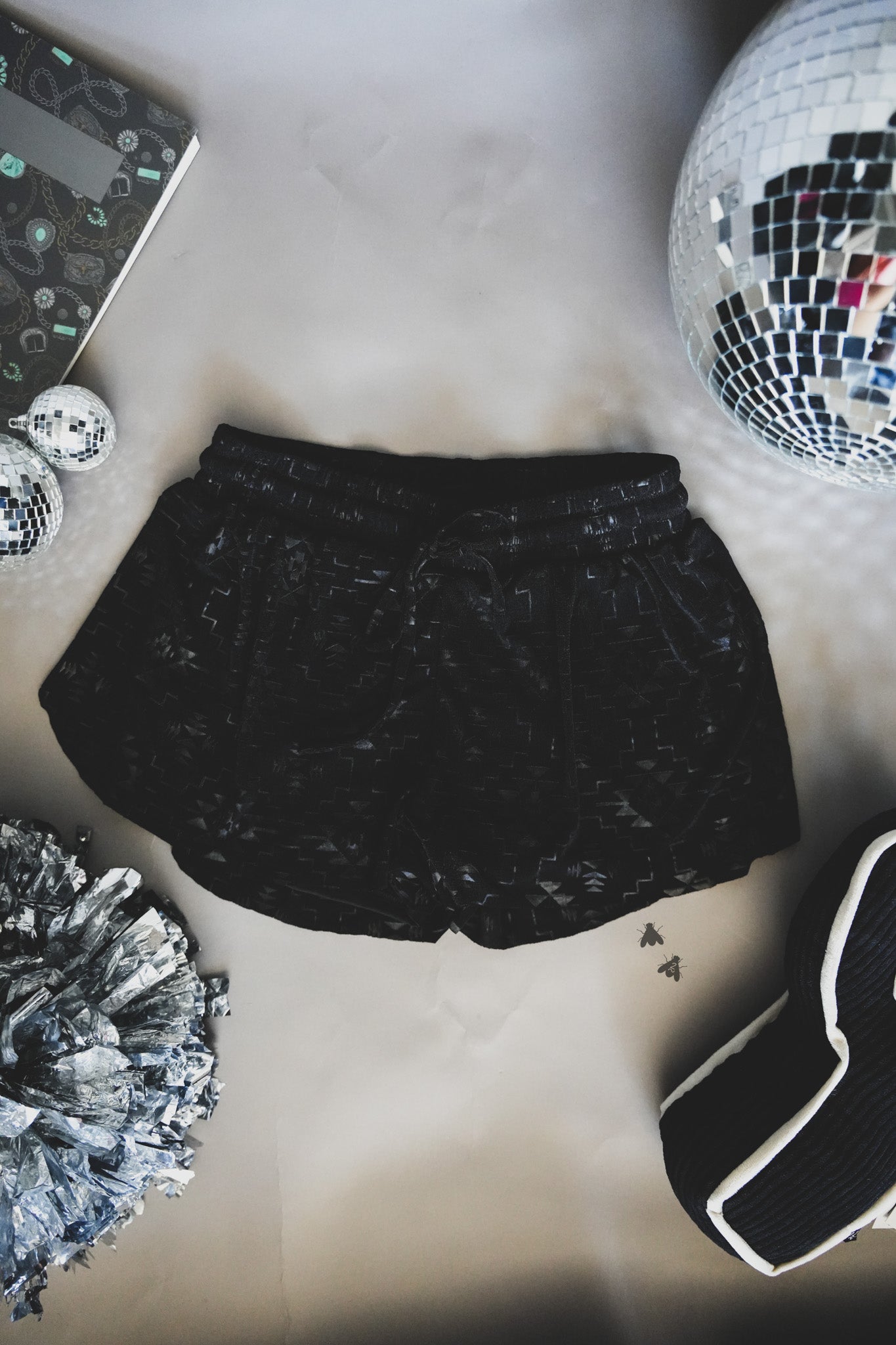 CHILLVILLE SHORTS *MIDNIGHT [M & L ONLY]