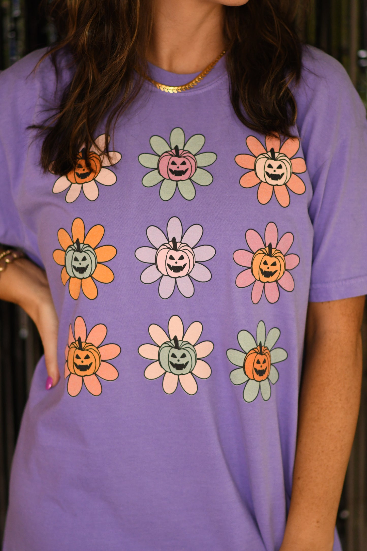 Daisy Pumpkin Faces Tee