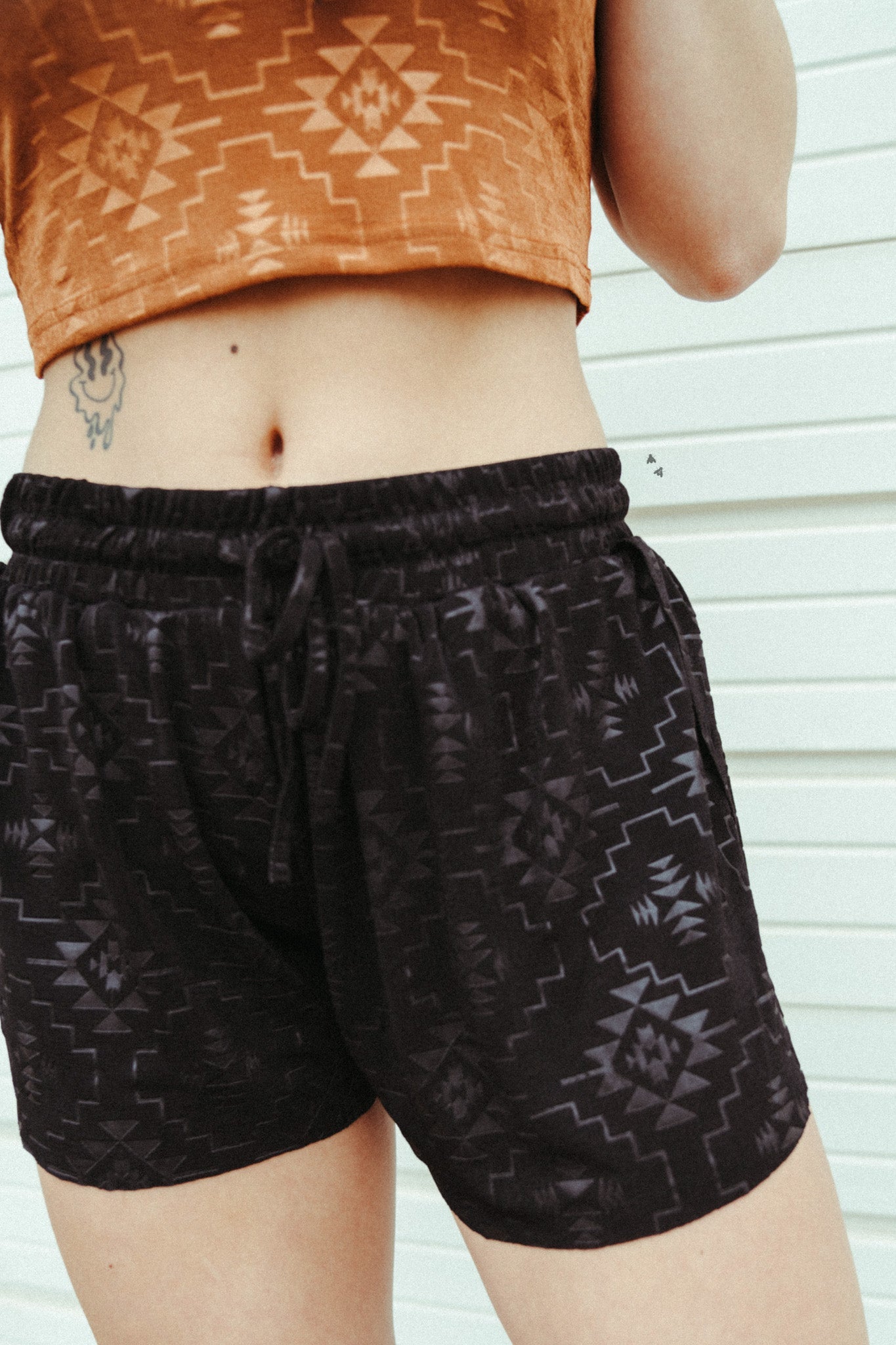CHILLVILLE SHORTS *MIDNIGHT [M & L ONLY]